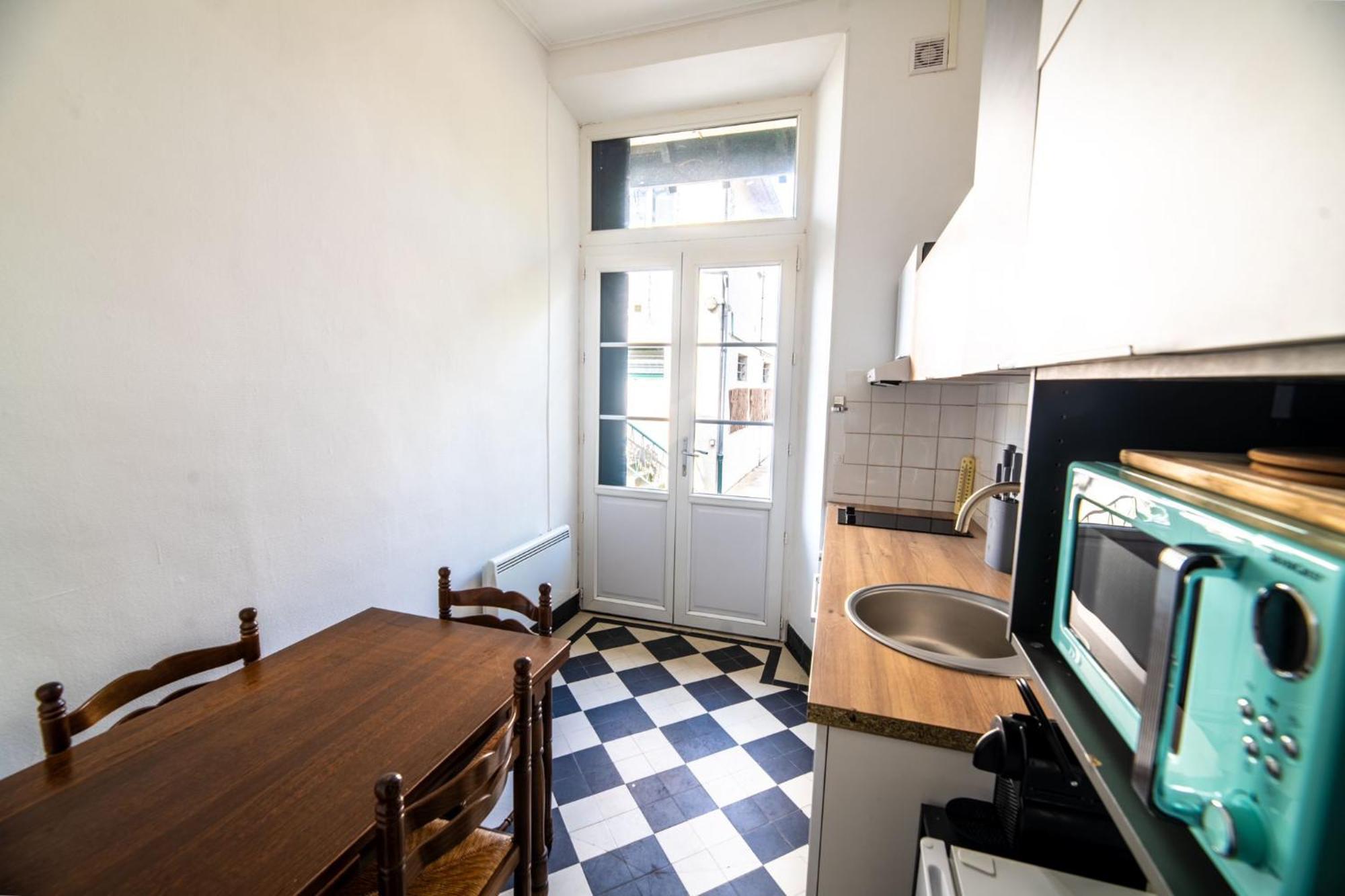 Ferienwohnung Hypercenter Flat, Secure Private Parking Fontainebleau Exterior foto